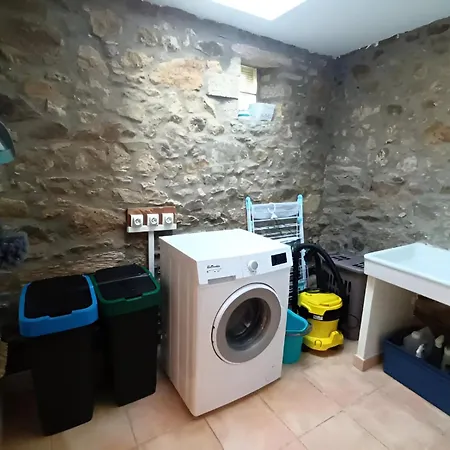 Le Hameau 2 Pour 15 Personnes Nature Et Riviere Proche Du Puy Dufou *