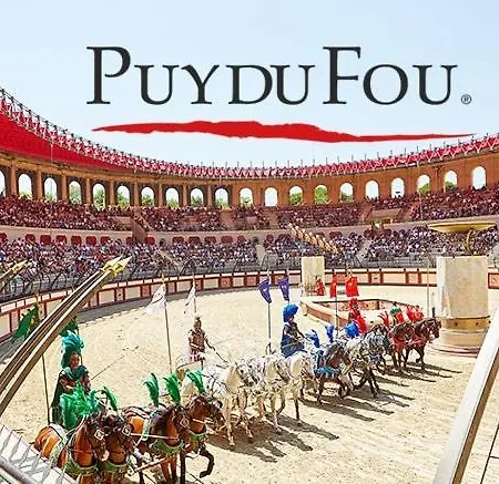 Le Hameau 2 Pour 15 Personnes Nature Et Riviere Proche Du Puy Dufou