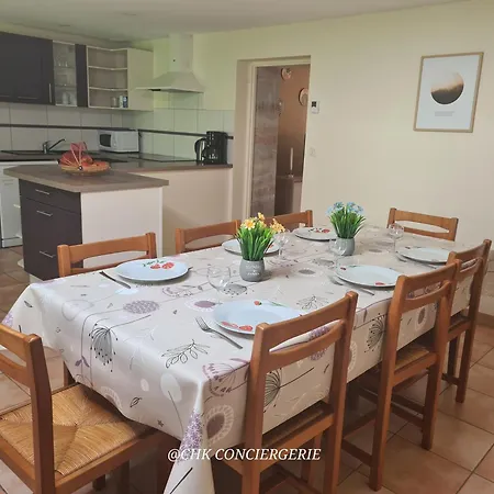 Le Hameau 2 Pour 15 Personnes Nature Et Riviere Proche Du Puy Dufou Tatil Evi *